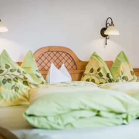 Gemsenblick B&B 로이타쉬