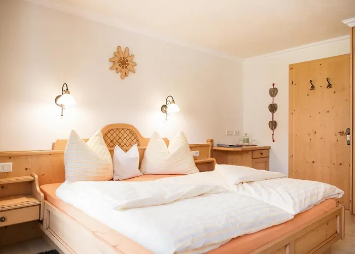 فندق مبيت وإفطار Gemsenblick 3*