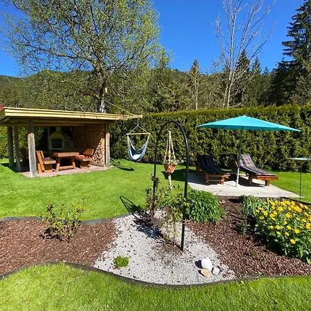 Landhaus Gemsenblick Bed & Breakfast 3*